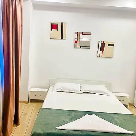 Hotel Cazan House