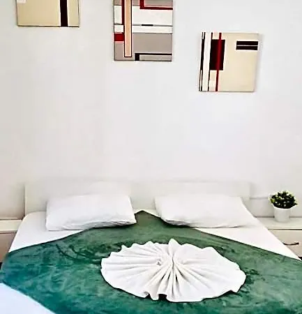 Hotel Cazan House