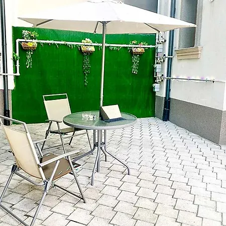 Hotel Cazan House